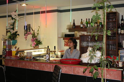 Bild vergr&ouml;&szlig;ern: Viet Thai Sushi Bar R&auml;umlichkeiten