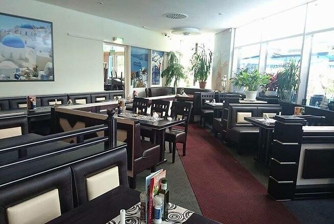 Bild vergr&ouml;&szlig;ern: Restaurant Syrtaki Gastraum