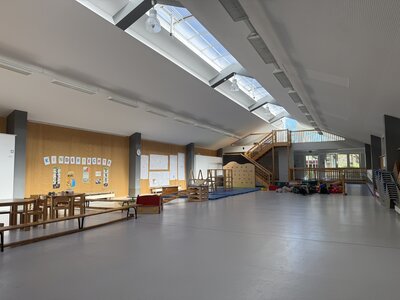 Bild vergr&ouml;&szlig;ern: April 2026 - Turnhalle im Mittelbau Kita Nordstern - Foto Vivian Sch&auml;fer