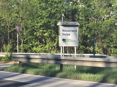 Bild vergr&ouml;&szlig;ern: Wasserwerk Stolpe Schild