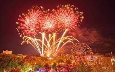 Bild vergr&ouml;&szlig;ern: Festmeile 2026 Feuerwerk