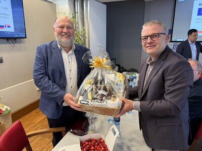 Bild vergr&ouml;&szlig;ern: Kralupy_2026_BM_Pr&auml;sentetausch 1
