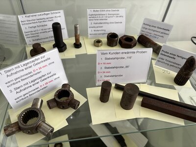 Bild vergr&ouml;&szlig;ern: 25082025 - Modellst&uuml;cke Stahlwerker Traditionsverein Hennigsdorf neues Domizil Stahlwerk - Foto Andrea Linne