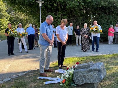 Bild vergr&ouml;&szlig;ern: 13082026 - 65 Jahre Mauerbau - Gedenken Nieder Neuendorf - Foto Andrea Linne