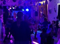 Bild vergr&ouml;&szlig;ern: Schwarzlichtdisco